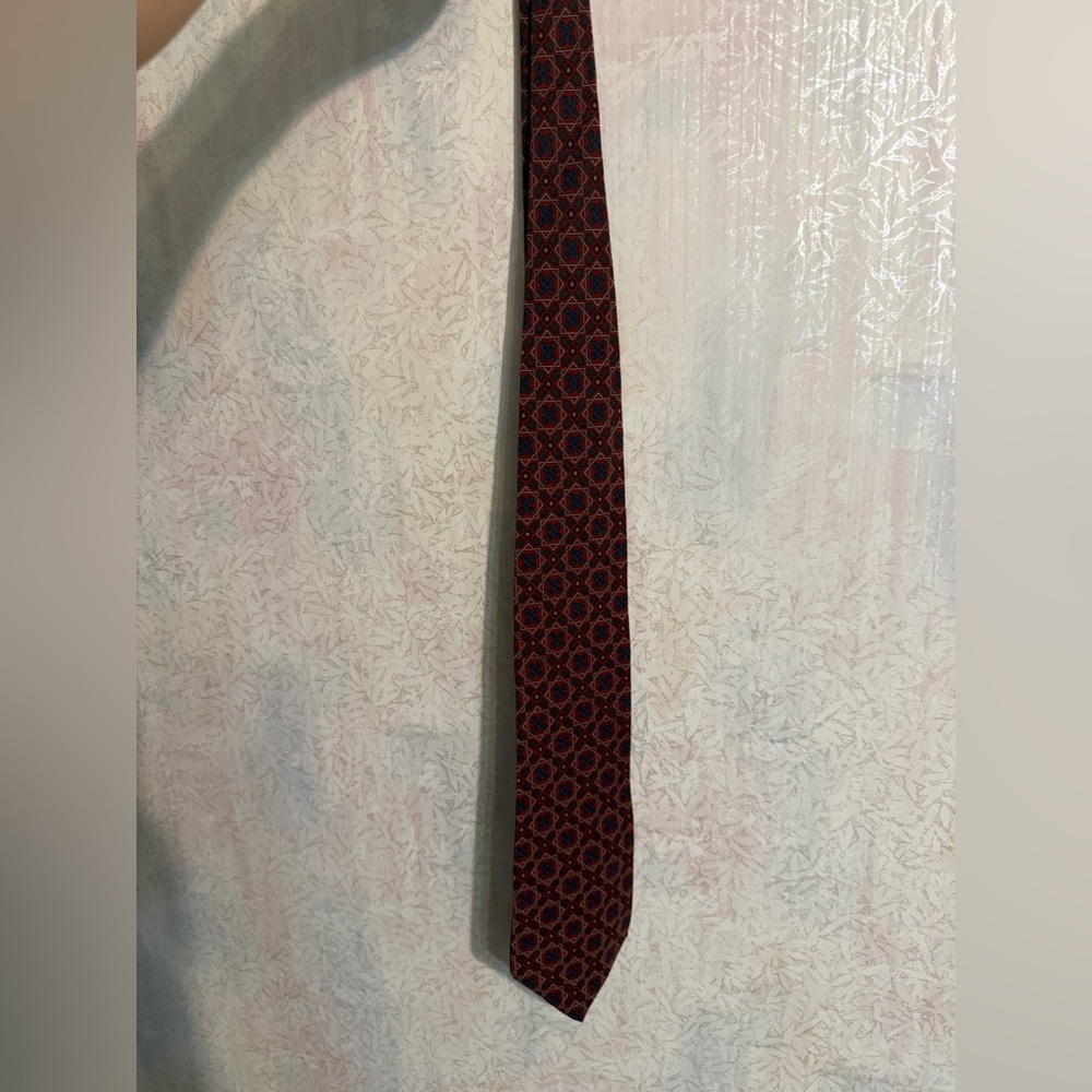 Christian Dior Men's Tie in Burgundy with Navy Geometric Motif, 100% Silk